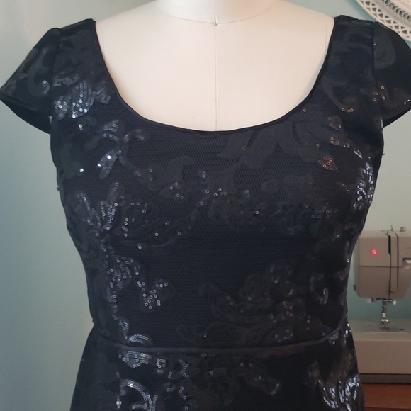 Little black (Sparkly) dress! - Picture 4 of 8